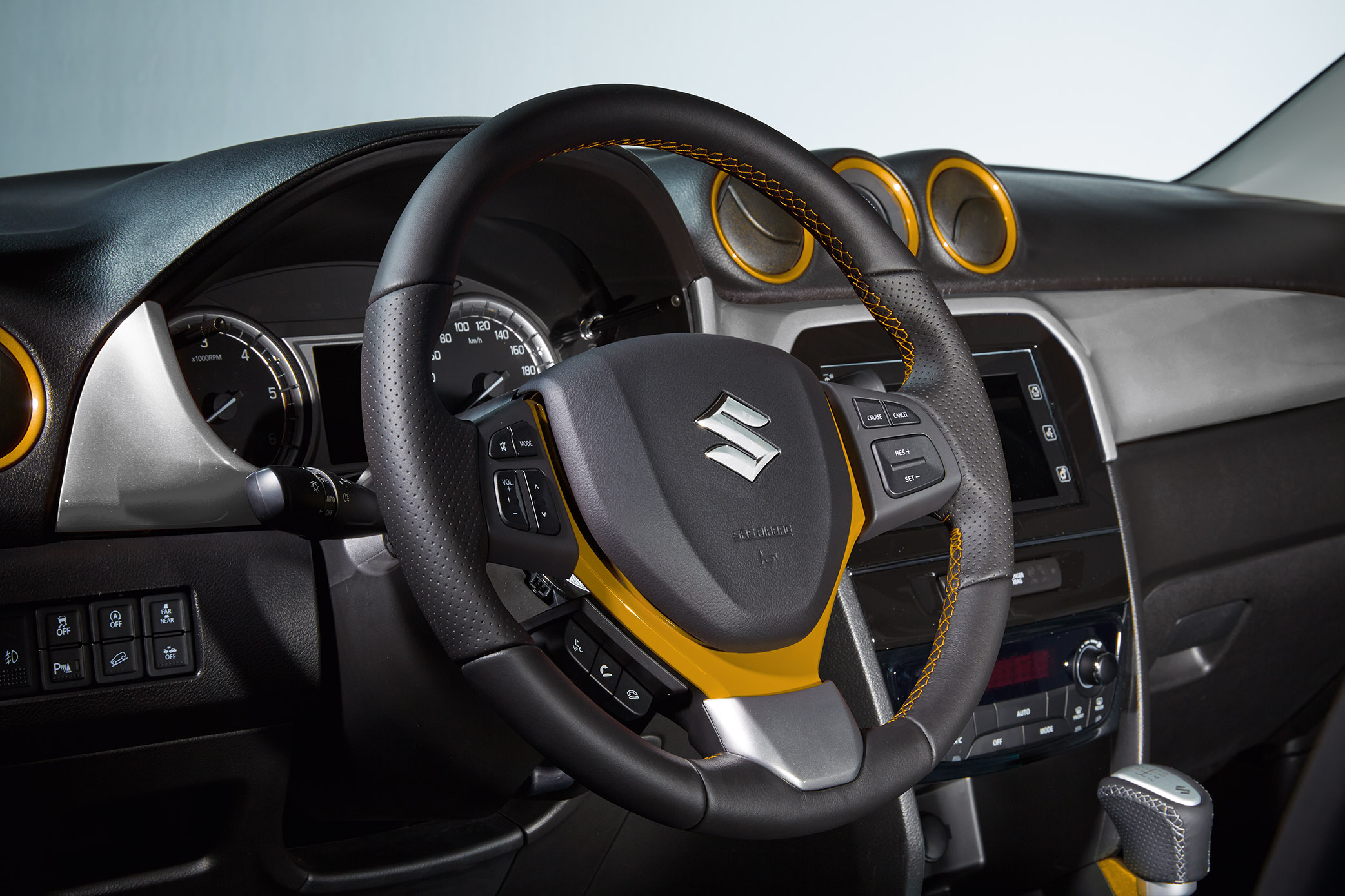 Leder stuurwiel, geel sticksel