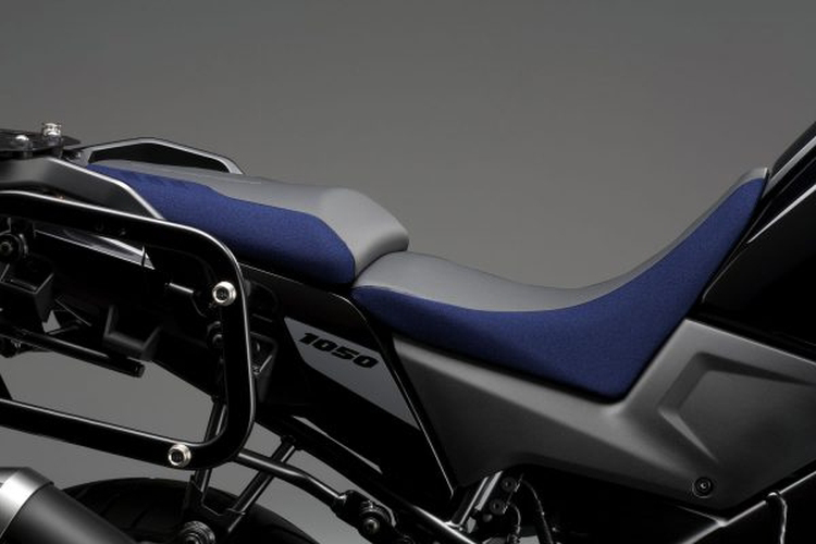 Verlaagd zadel, grijs/blauw, DL1050