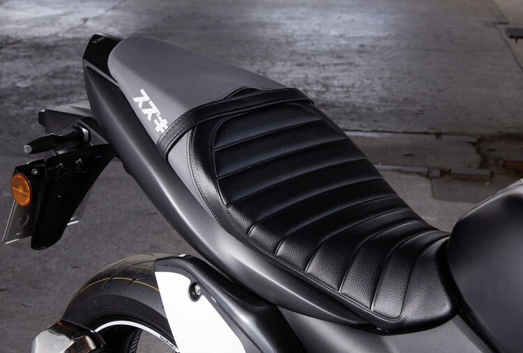 Buddyseat SV650A 'tuck roll' 5mm hoger