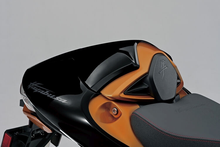 Buddyseat cover Zwart/Goud Hayabusa