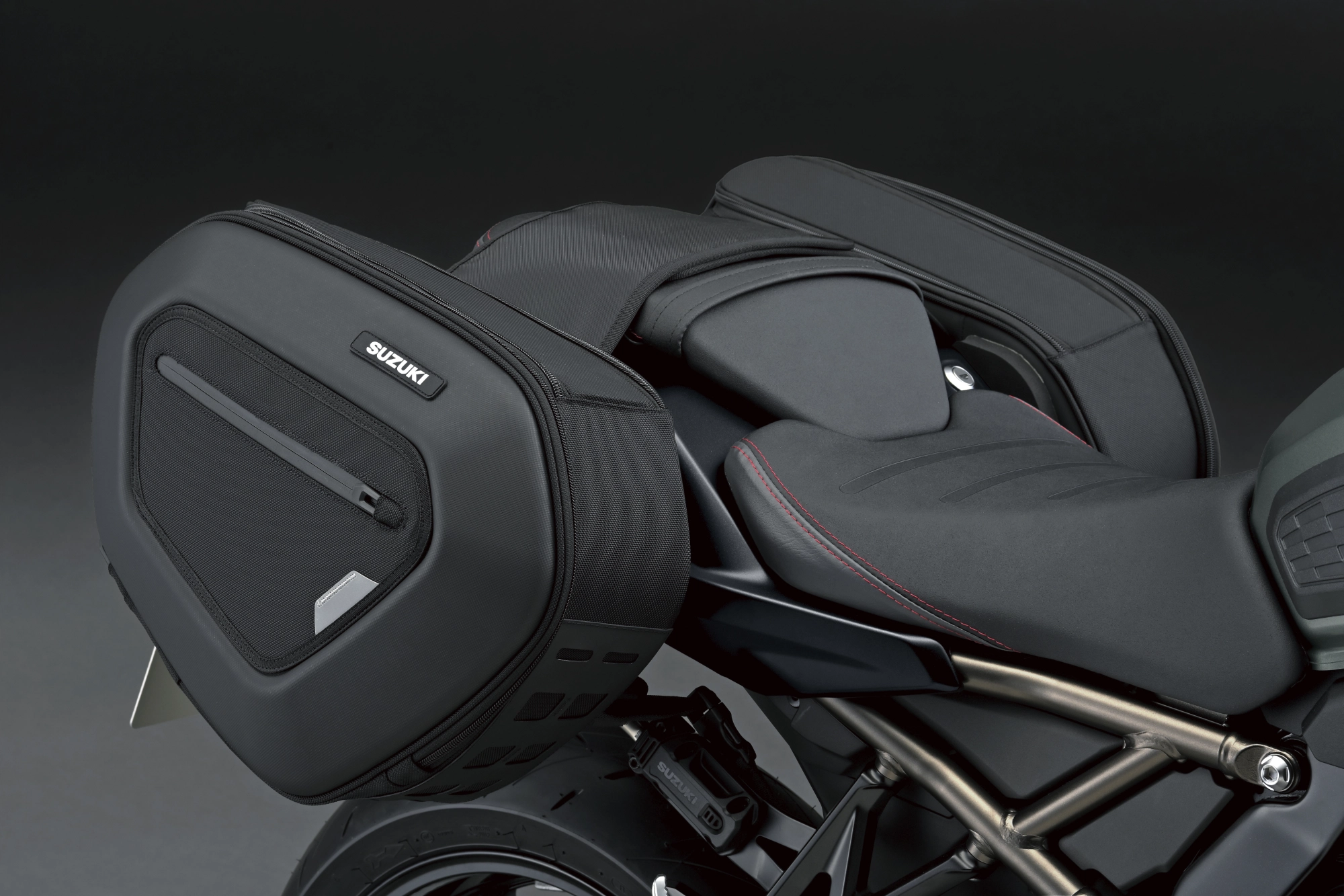 Soft-case zijtassenset GSX-8T/TT