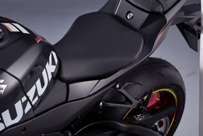 Protectie folie carbon achter GSX-R1000